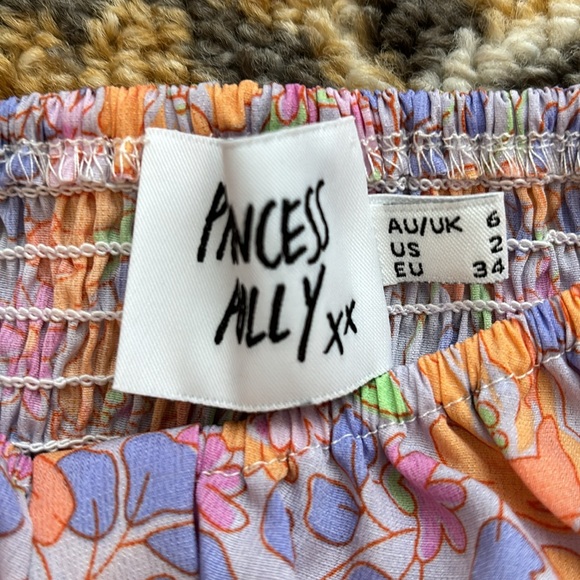 ❌SOLD❌Princess Polly: Nakita Mini Dress Purple Floral size 2 - Picture 4 of 4